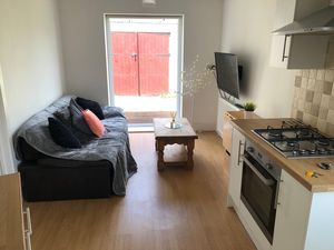 Photo 11- click for photo gallery